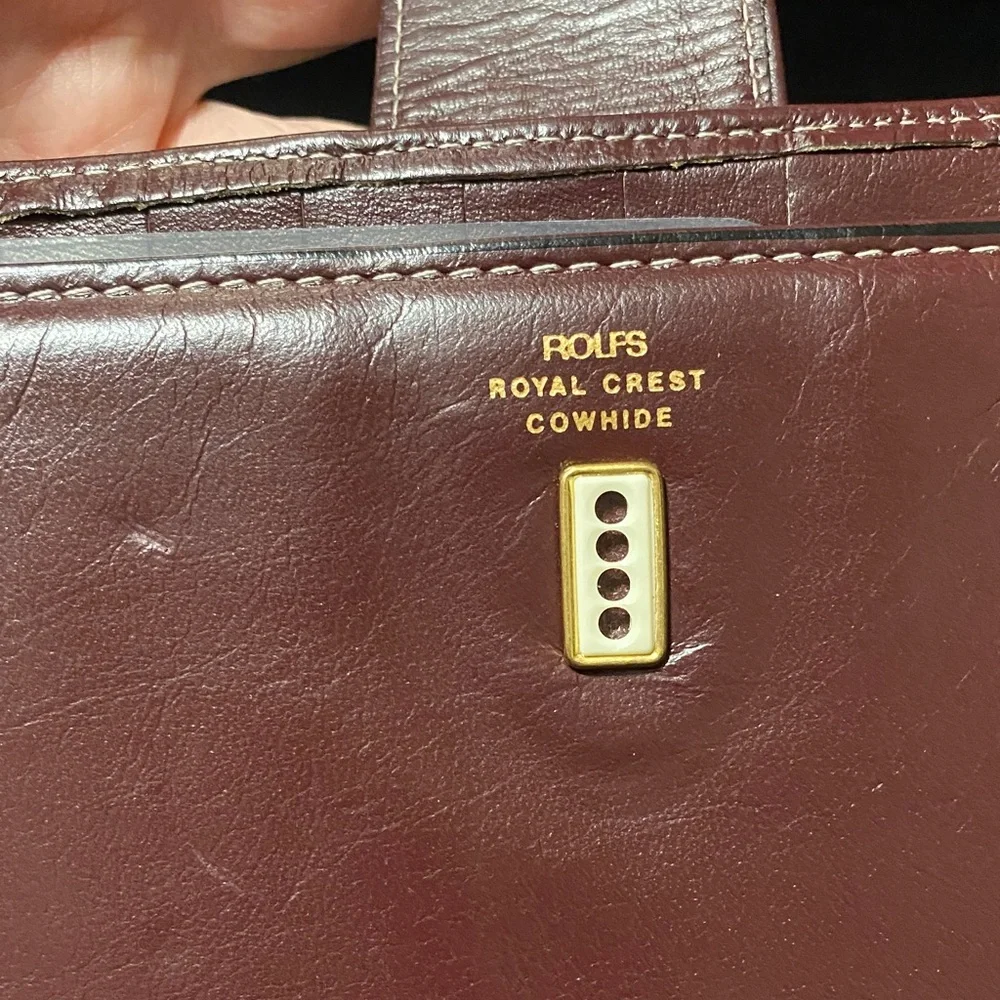 Elegant Rolf’s vintage Burgundy checkbook Leather women’s Wallet